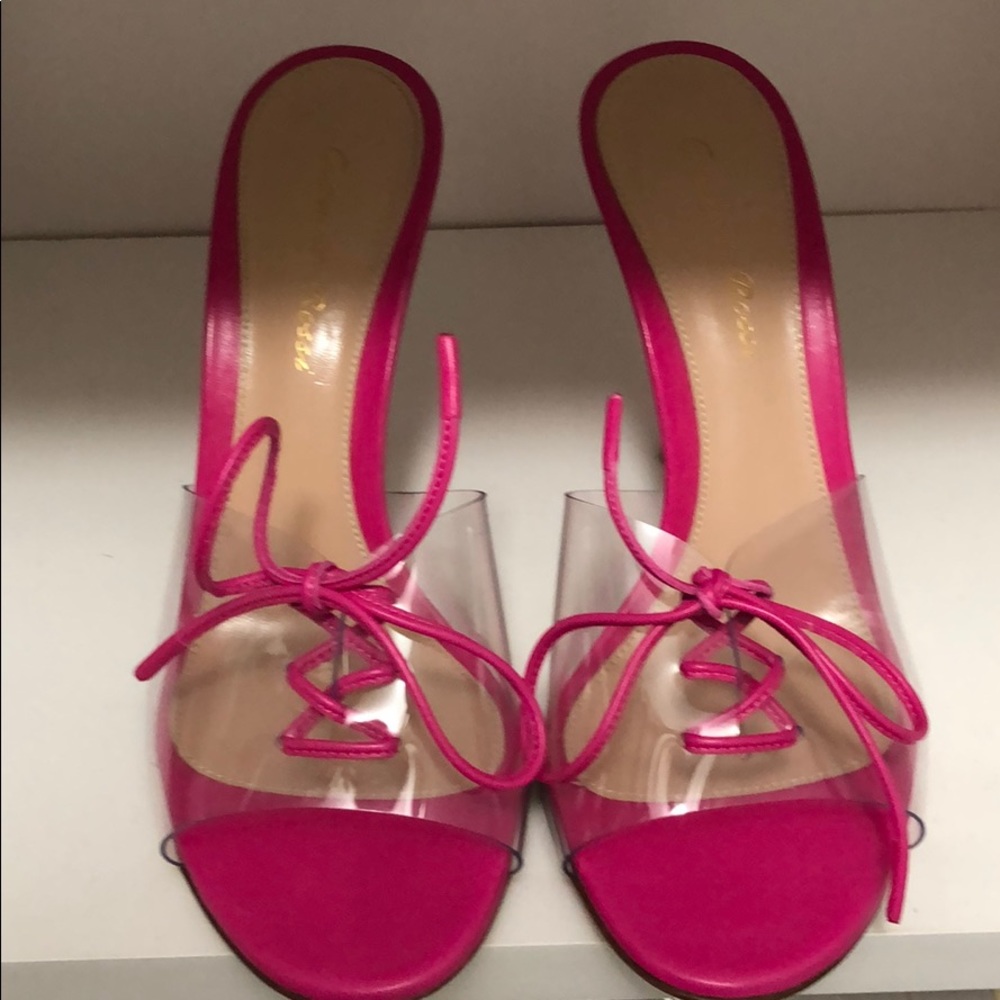 FLASH SALE!! Gianvito Rossi Lace up Plexi - Picture 4 of 5